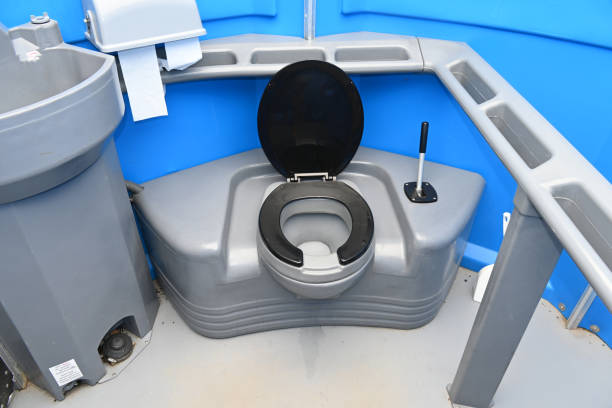 Best High-end porta potty rental  in Clay City, KY