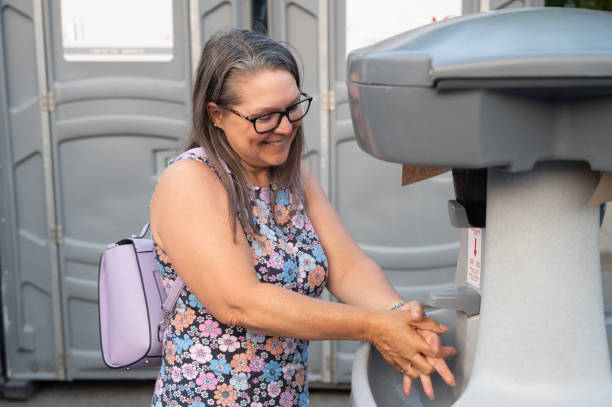 Best Best portable toilet rental  in Clay City, KY